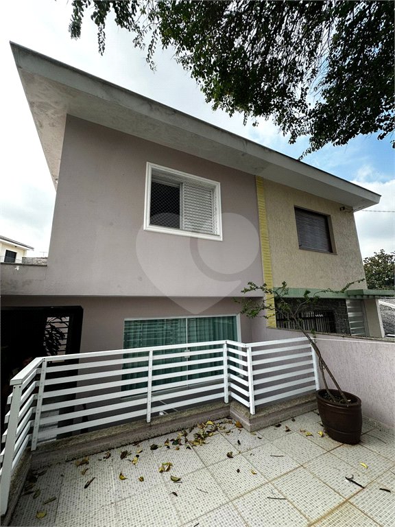 Sobrado Reformado à venda na Saúde c/160m2 - 3 Quartos/1 Suíte/2 Vagas de garagem