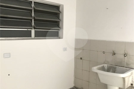Casa com salão para Venda no Jardim Umarizal.
