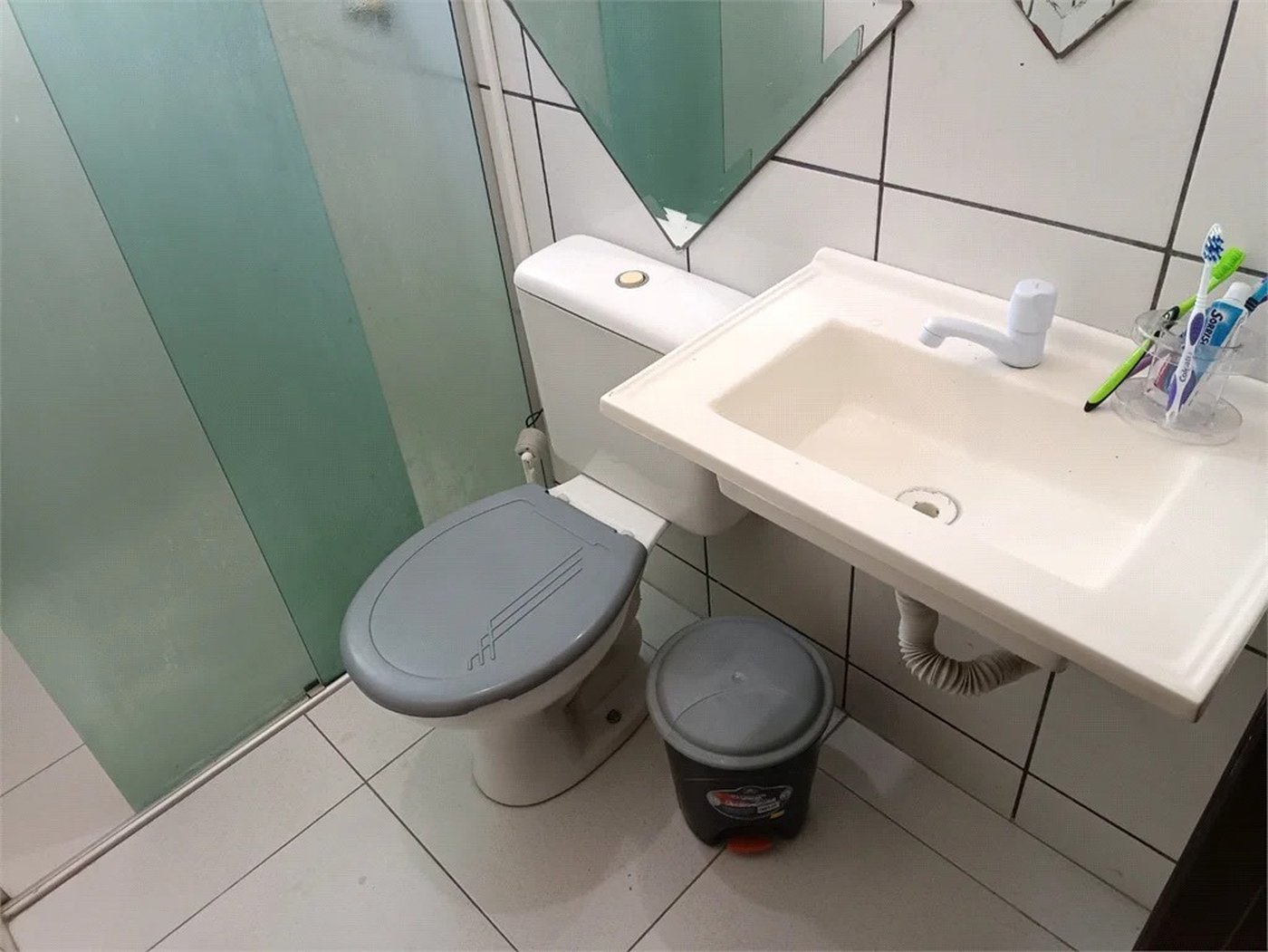 Casa à venda com 3 quartos, sendo 1 suíte, em Butantã, São Paulo, SP