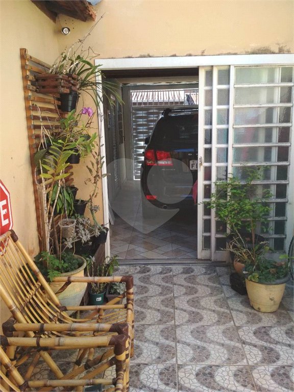 Casa térrea para venda ou locação no Jardim São Carlos V