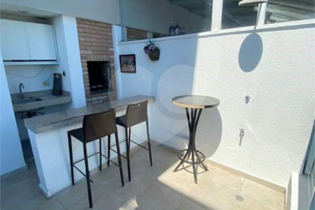 Cobertura no Edifício Emirado.