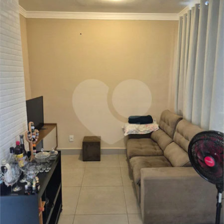 Casa em condomínio à venda em Valinhos no Residencial Santa Elisa com possibilidade de permuta por apartamento