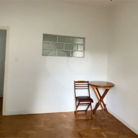 Apartamento 2 dormitorios, sala, cozinha sem vaga ,no bairro Republica