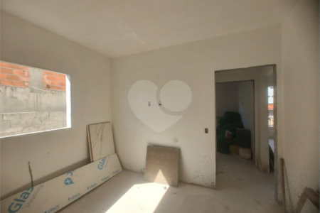 Apartamento 2 dormitórios (1 suíte) com vaga garagem, excelente localização, programa MCMV