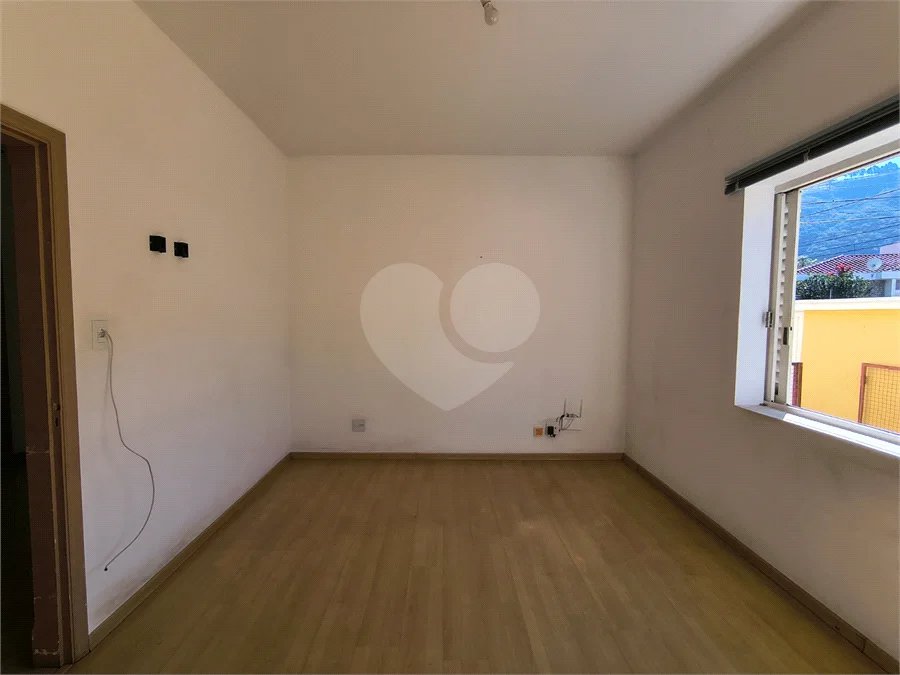 Casa para alugar com 3 quartos, sendo 1 suíte, em Jardim Dos Estados, Poços de Caldas - MG
