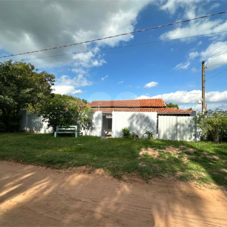 Casa a venda na Lagoa Dourada