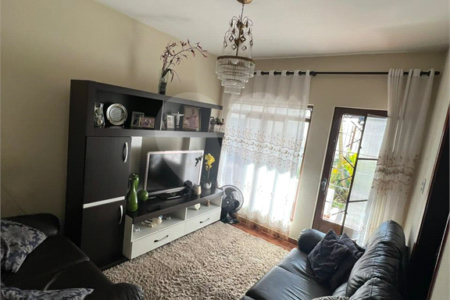 Casa residencial e comercial a venda com renda em Louveira-SP