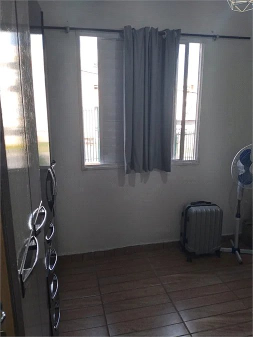 Apartamento à venda com 2 quartos em Jardim Ísis, Cotia - SP