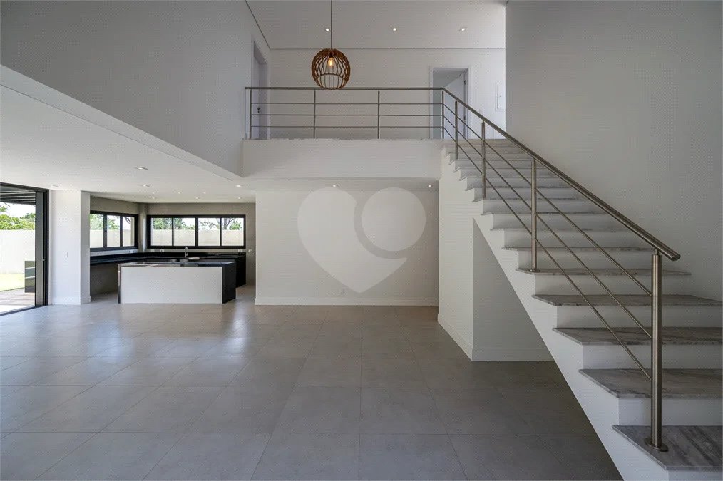 Casa à venda ou para alugar com 4 suítes no condomínio Residencial Arboretum, Vinhedo - SP