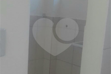 Apartamento a venda em Atibaia com 2 dormitórios.