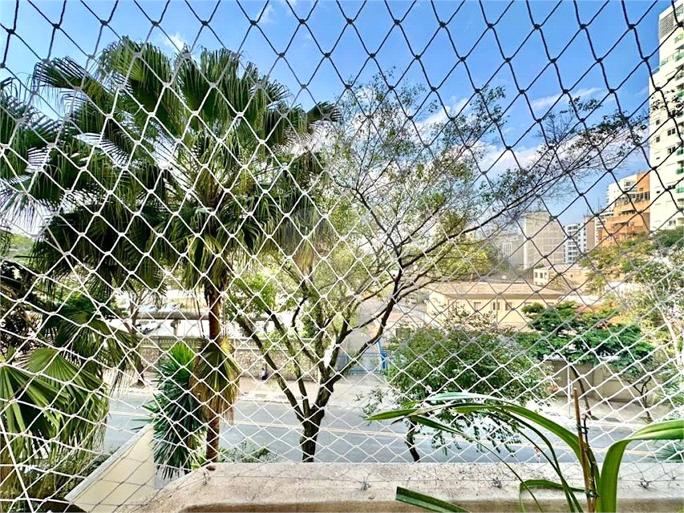 BELA VISTA APARTAMENTO 83 M2 COM 2 DORMITÓRIOS 2 BANHEIROS CONSOLAÇÃO