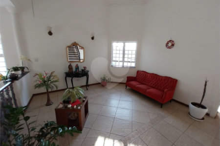 Sobrado à venda com 5 quartos, sendo 1 suíte,  em Terra Nobre, Louveira, SP