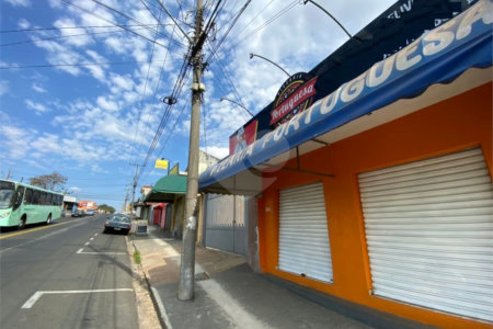 Salão Comercial no Jardim Cruzeiro do Sul.