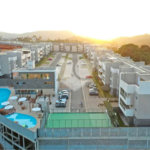 Apartamento de 2 quartos com planejados, sacada e lazer completo| Condomínio| São Roque