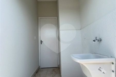 Casa térrea à venda em Nazaré Paulista/SP, no loteamento Quintas de São José