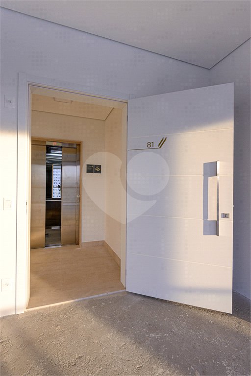 Apto Alto Padrão na Vila Mariana - 294m2 - 4 Suítes/5 Vagas de garagem