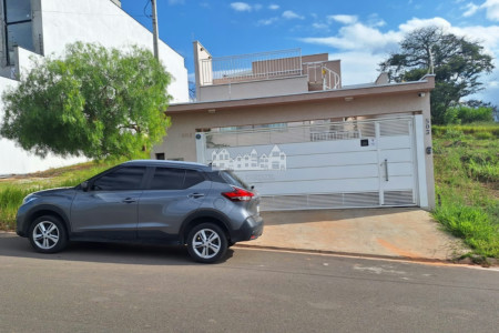 Casa à venda com 3 quartos, sendo 1 suíte, em Residencial Jardins da Catalunha, Atibaia, SP