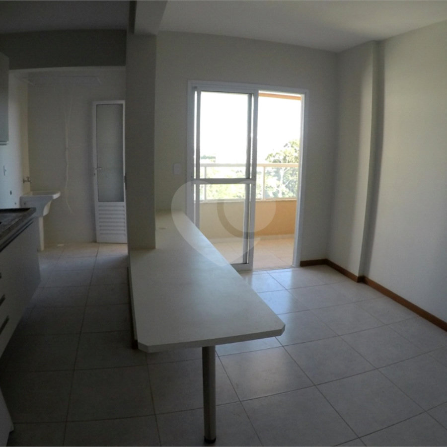 Apartamento padrão para venda no Edifício Residencial Via Campus