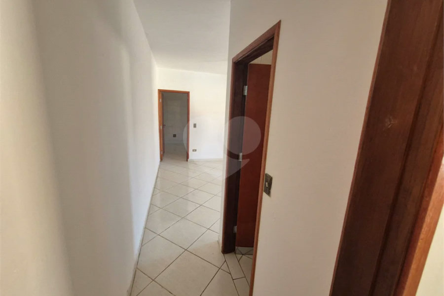 Dois imóveis em um terreno de 300 m² (12 x 25) - Com acesso independente