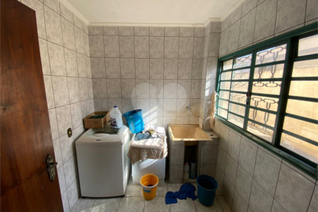 Casa/sobrado para venda com piscina no Santa Felícia Jardim