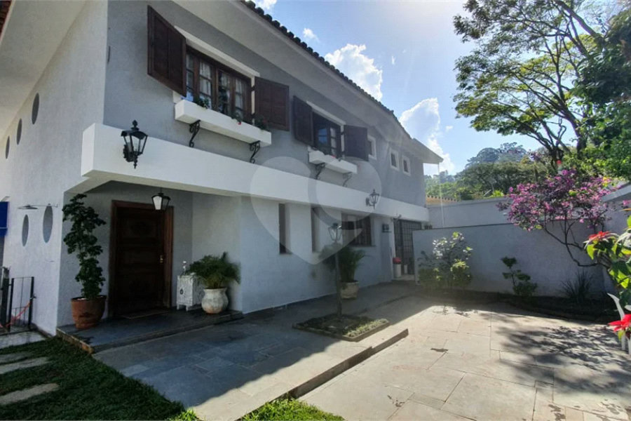 SOBRADO Á VENDA NO JARDIM BIBI - SP