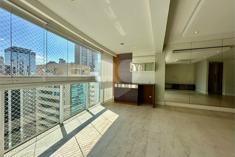 Apartamento para Locação na Vila Olímpia | 126 m² | 3 Suítes | 3 Vagas