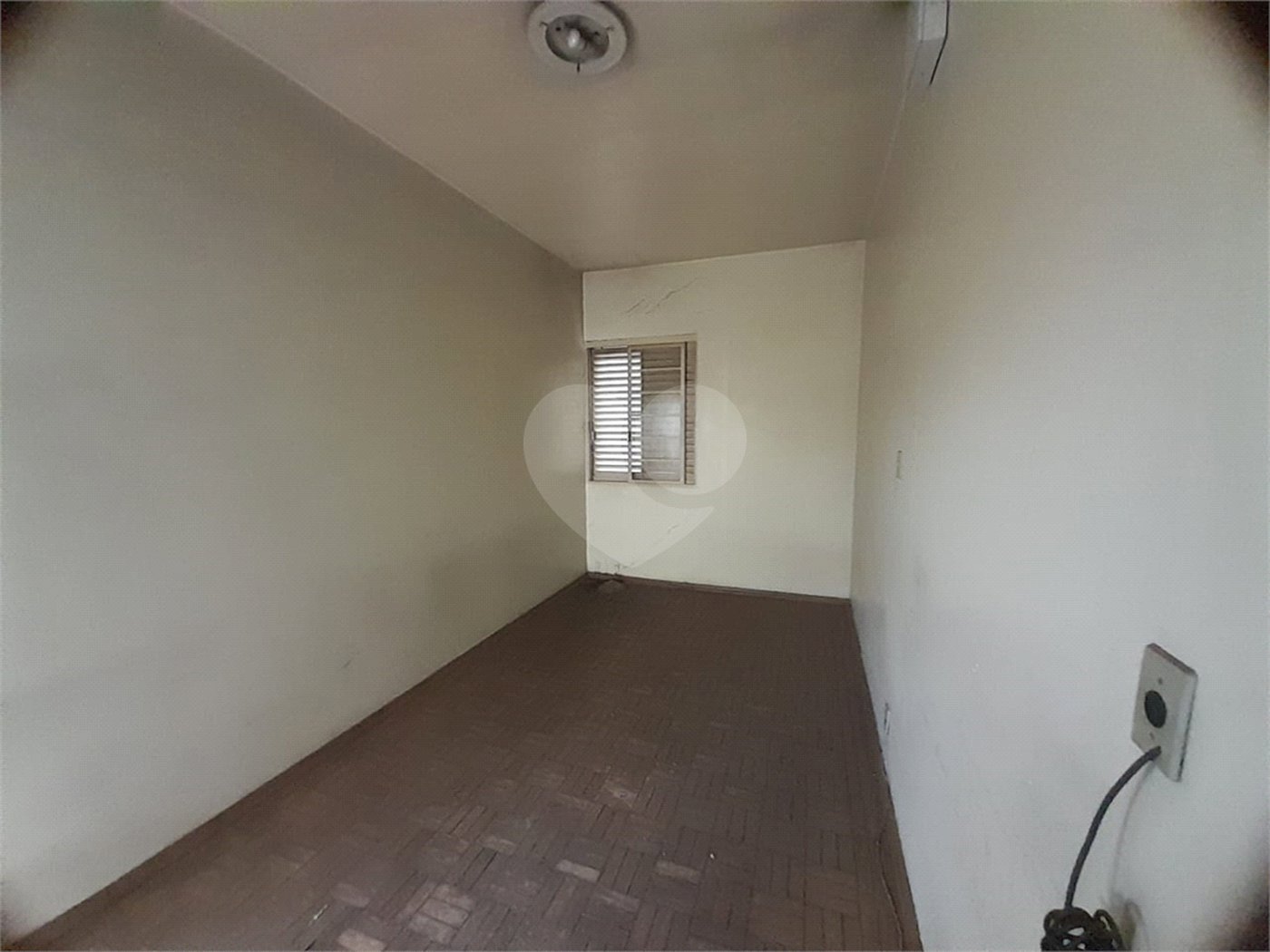 Prédio Comercial na Av. São Carlos - Excelente Oportunidade no Centro da Cidade