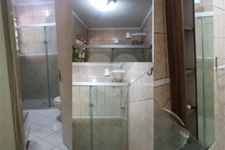 Casa à venda na Mooca de 196 m² com 3 dormitórios e 2 vagas.