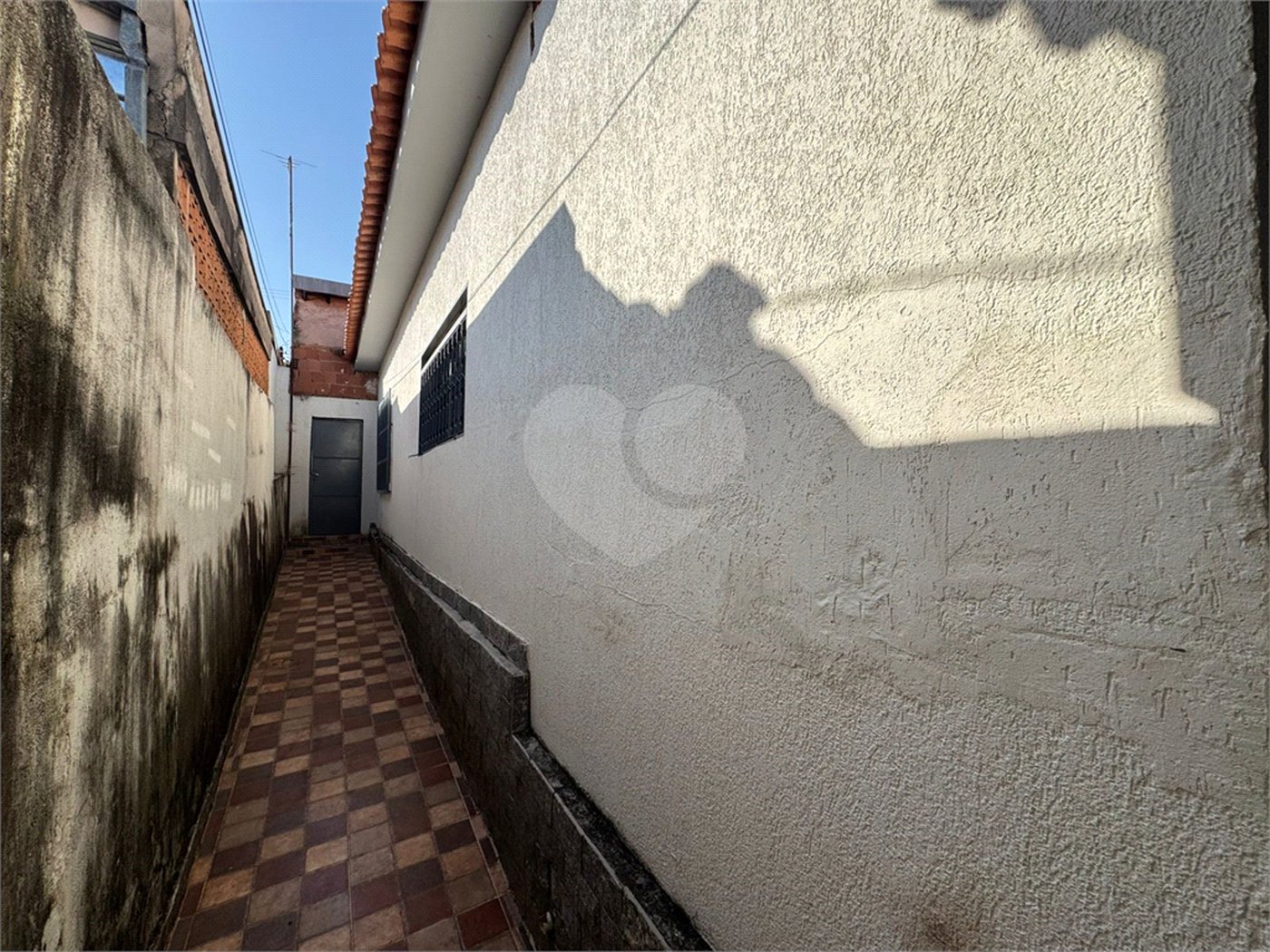 Casa á venda, com 2 Dormitórios e Edícula, em São Carlos-SP.