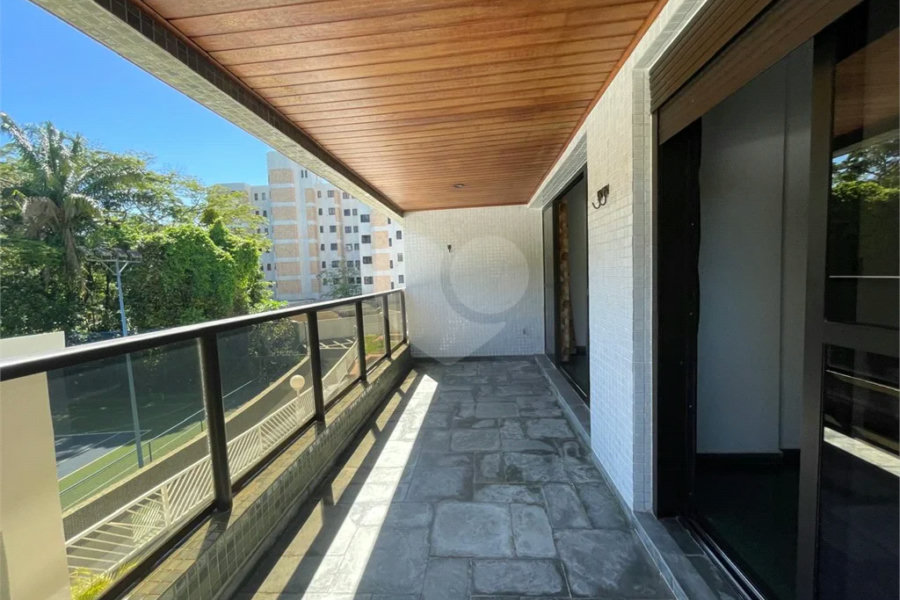 Apartamento à venda com 3 quartos, sendo 1 suíte, em Riviera de São Lourenço, Bertioga, SP