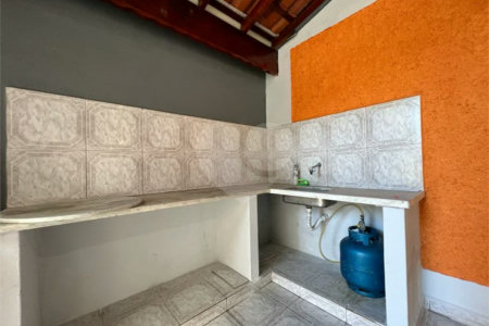CASA NA PRAIA A POUCOS PASSOS DO MAR TERRENO AMPLO E EXCELENTE ESPAÇO PARA TODA A FAMÍLIA