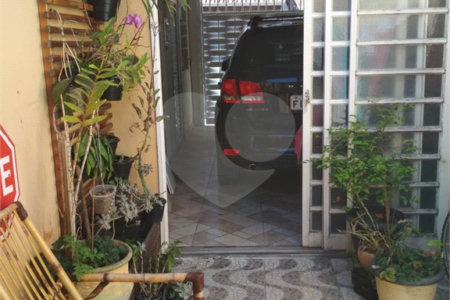 Casa térrea para venda ou locação no Jardim São Carlos V