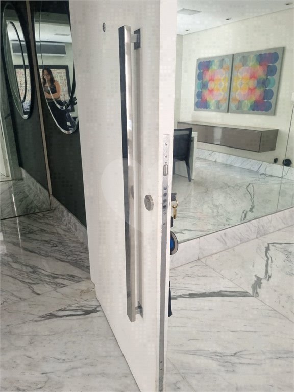 Apartamento à venda com 2 suítes em Cerqueira César, São Paulo, SP