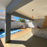 Casa térrea com piscina para venda no Condomínio Quebec.