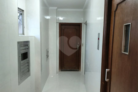 Belíssimo apartamento de 168,62m² no Belenzinho todo reformado com 3 dorm e 2 vagas .Aceita Permuta