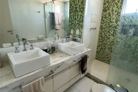 Apartamento à venda Mooca, 149m², andar alto, 3 suítes, 2 vagas, varanda gourmet, lazer