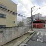 Galpão com 1155m² , 6 banheiros , sendo 2 vestiários , atualmente com 13 vagas , podendo chegar a 17 , à venda na Vila Principe de Gales em Santo André.