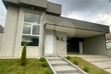 MARAVILHOSA CASA NO CONDOMÍNIO TERRAS DO VALE