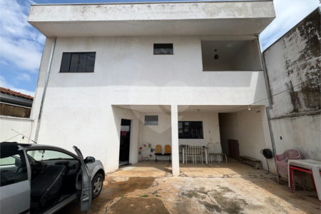 CASA A VENDA N EMBARÉ