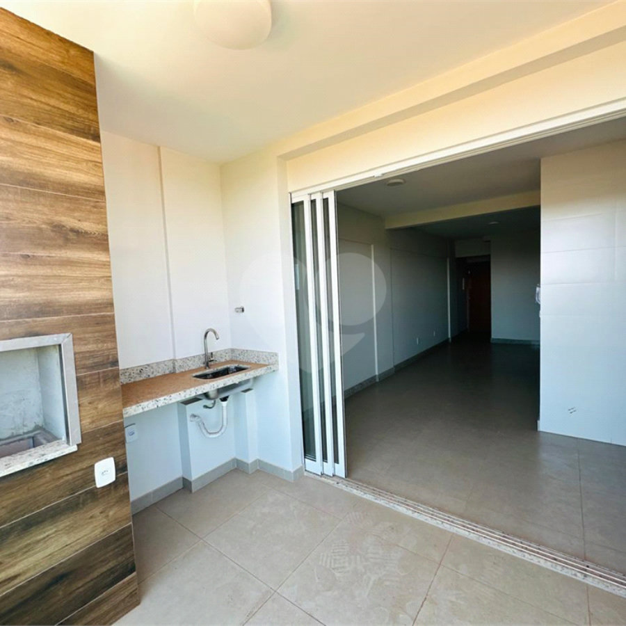 Apartamento com 2 dormitórios, sendo 1 suíte