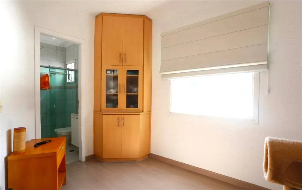 Encante-se com esta casa em condomínio na Vila Gomes!