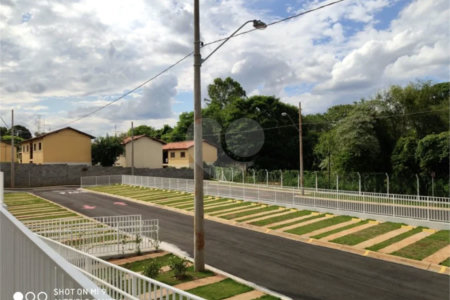 Apartamento à venda no condomínio Parque dos Manacás