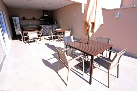 Indaiatuba - Edificio Vila Helvetia - R$ 470,000,00 - Apartamento novo, mobiliado, completo, muito bem conservado e planejado,Localizado no 5° andar, o imóvel oferece uma vista para o estacionamento e a área verde, além de receber sol durante todo o dia, proporcionando ambientes naturalmente ilum