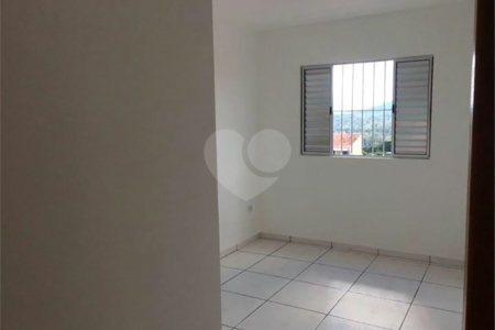 Apartamento a venda em Atibaia com 2 dormitórios.