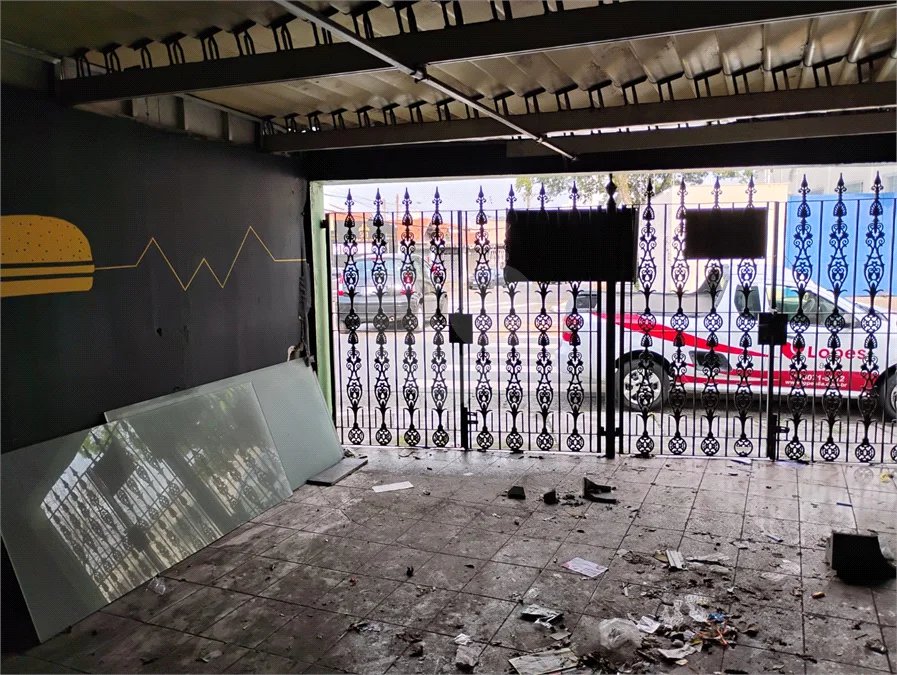 Sobrado na Vila Santa Catarina — 121 m² | Esquina Estratégica