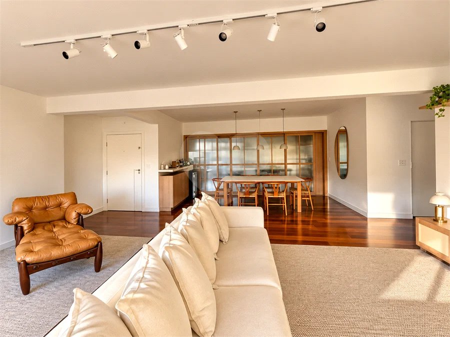 Apartamento à venda com 4 quartos, sendo 1 suíte, em Alto da Boa Vista, São Paulo, SP