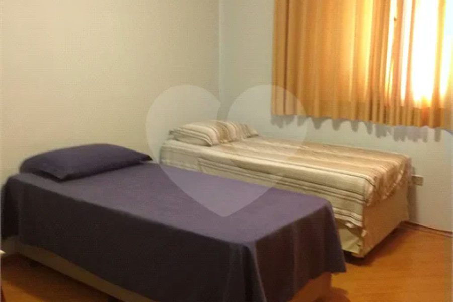 Vende-se Lindo Sobrado na Vila Santa Catarina