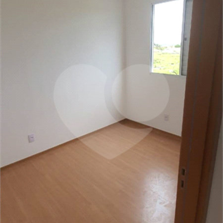 Apartamento no Condomínio Monte Athos.