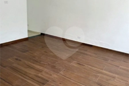 Casa com 235m² , 3 dormitórios , sendo 1 suíte , 6 vagas , à venda no Jardim Brasilia