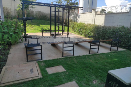 Apartamento no Condomínio Ipê Branco .
